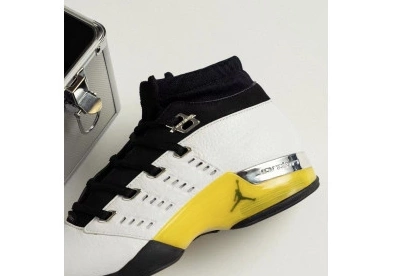 Hyperoad Air 17 “Lightning” Jordan Low 1214